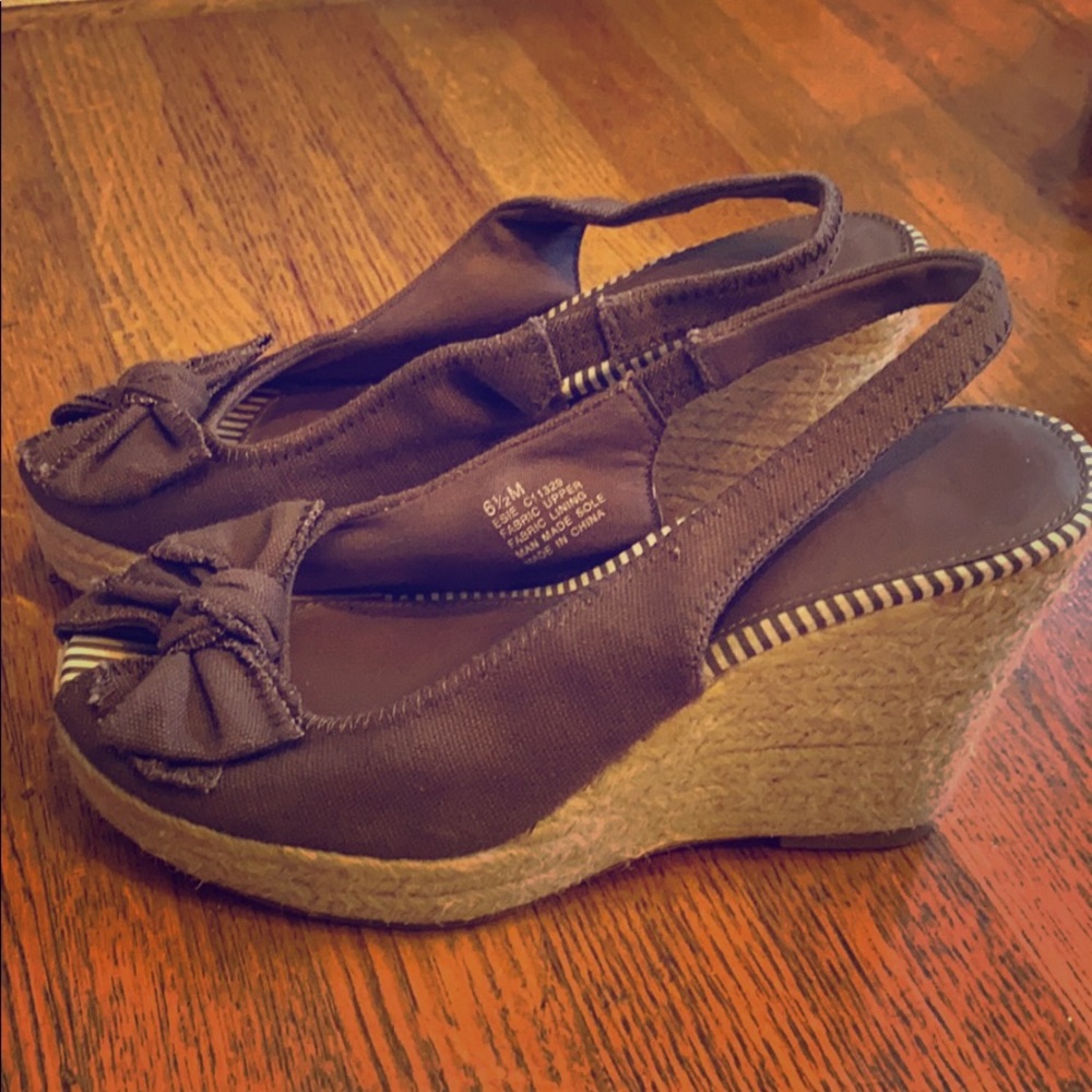 Mia brown now espadrille sandals 6.5